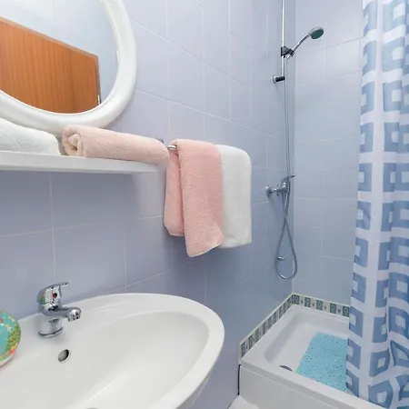 Lily Apartment *
